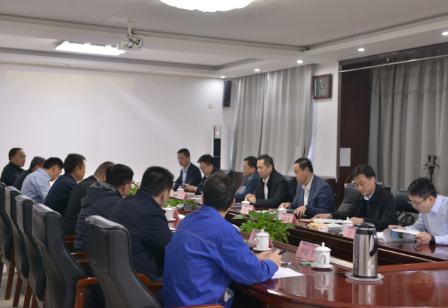 集团公司领导乐江华到开云电子公司调研指导工作